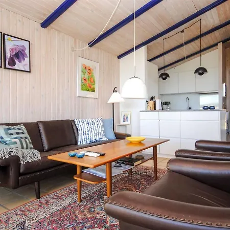 Dom wakacyjny Jerrik - 900m From The Sea In Nw Jutland By Interhome *